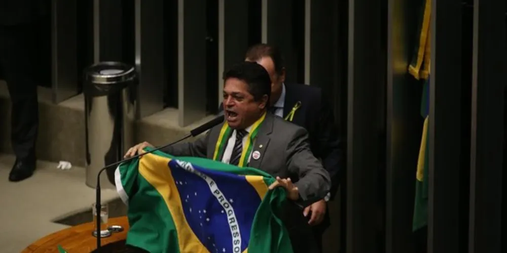 Rodrigues tinha sido condenado em regime semiaberto por fraude e dispensa de licitação