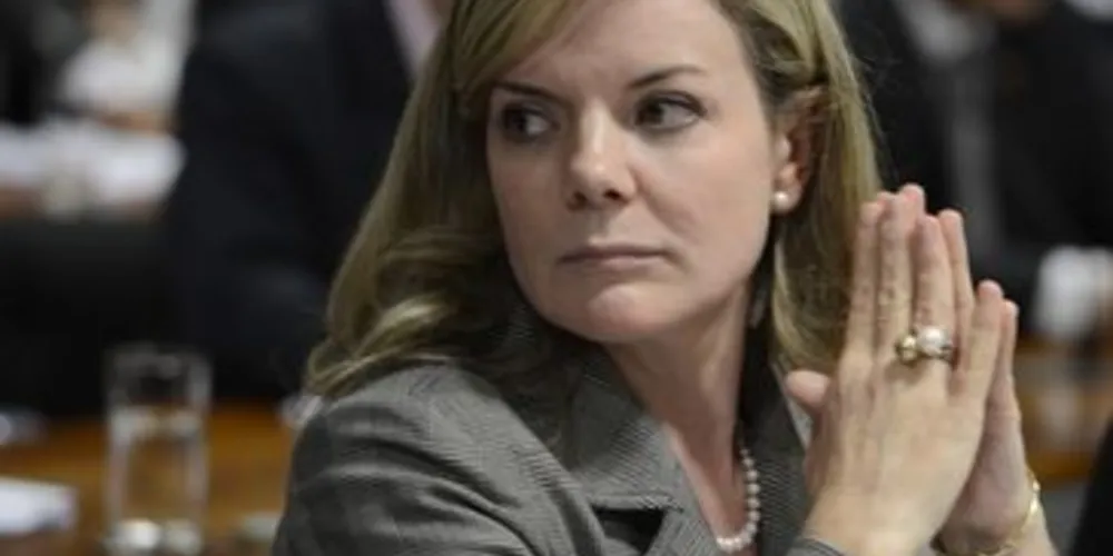 De acordo com depoimentos de delatores na Operação Lava Jato, o valor da suposta propina paga a Gleisi e Paulo Bernardo é oriundo de recursos desviados de contratos da Petrobras