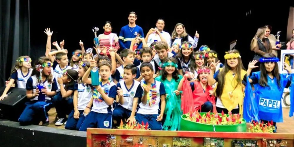 Imagem ilustrativa da imagem Escola São Bento leva prêmios de jingle e mascote da coleta seletiva