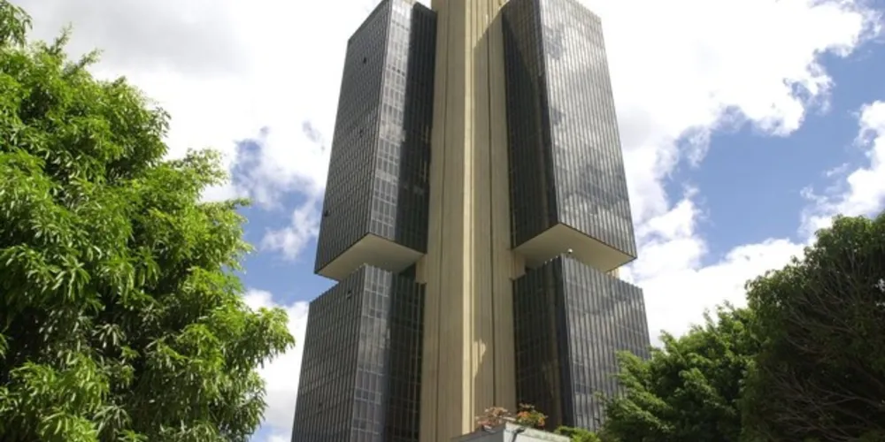 Imagem ilustrativa da imagem Selic tem redução mas juros do crédito caem em ritmo lento