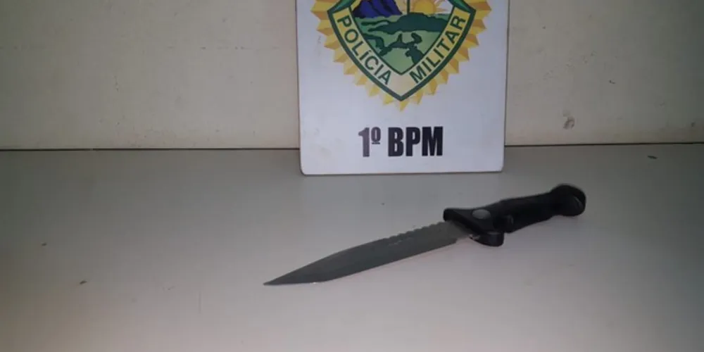 Faca utilizada no crime foi encontrada com a adolescente