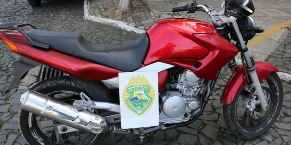 Imagem ilustrativa da imagem Rapaz é preso após furtar motocicleta de policial