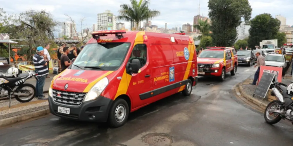 Imagem ilustrativa da imagem Vídeo flagra vítima de esfaqueamento no Centro de PG
