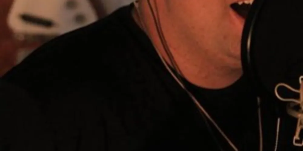 Imagem ilustrativa da imagem Cantor  Lucas Martins lança o clipe "Você é Precioso"