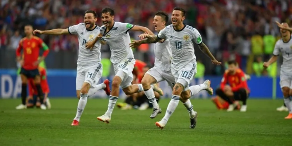Imagem ilustrativa da imagem Rússia elimina Espanha e faz história na Copa