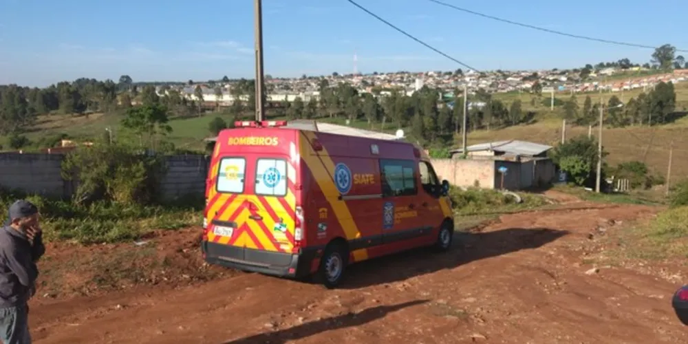 Vítima teve que ser socorrida por equipes do Corpo de Bombeiros
