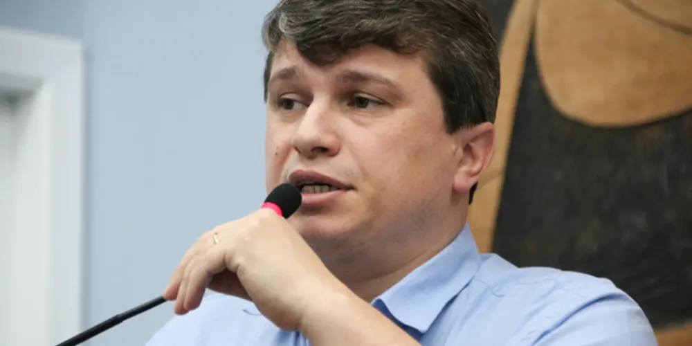 Magno usou a tribuna para cobrar medidas do Poder Executivo