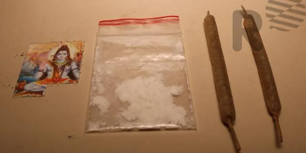 Imagem ilustrativa da imagem Rapaz é preso com droga sintética em praça de PG