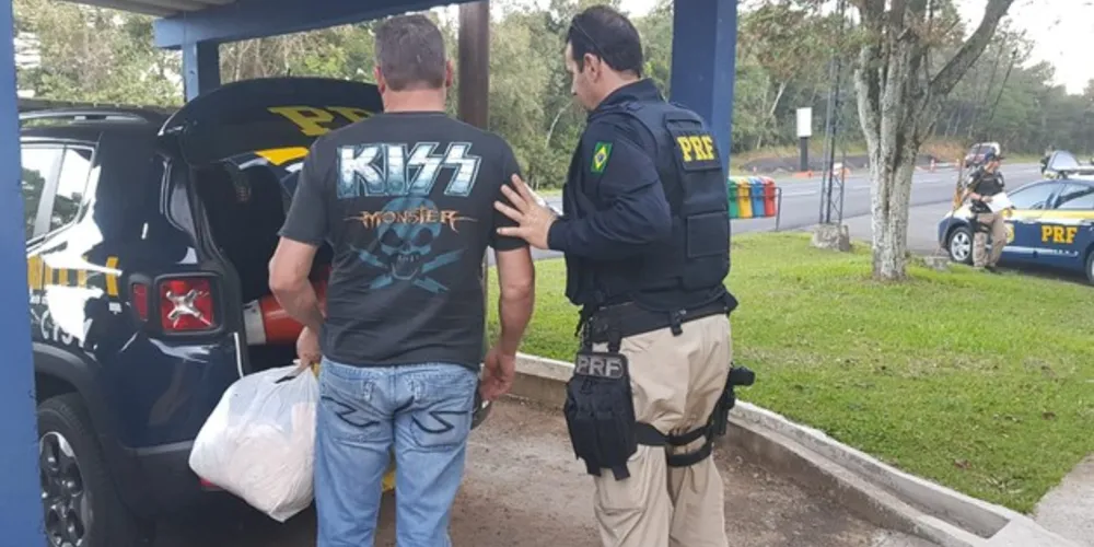 Imagem ilustrativa da imagem Procurado por contrabando é preso em rodovia de PG