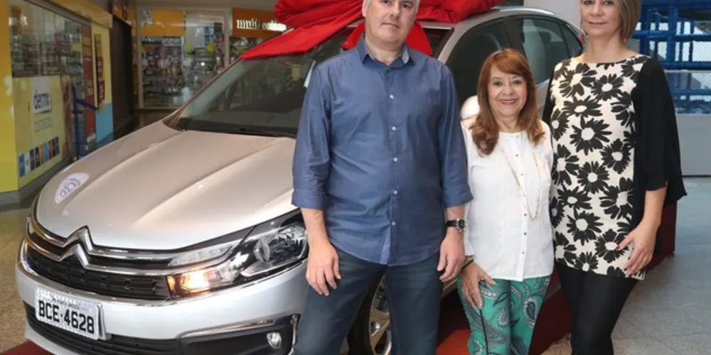 Imagem ilustrativa da imagem Palladium entrega Citroen C4 Lounge 0km