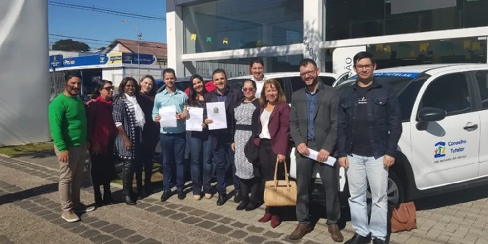 Imagem ilustrativa da imagem Aliel Machado entrega carros para Conselhos Tutelares
