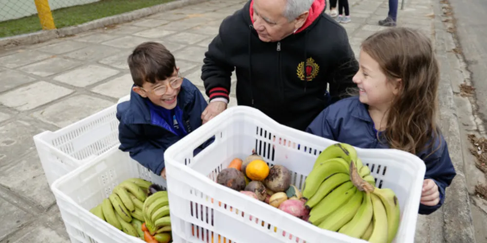 Imagem ilustrativa da imagem Alunos usam o ‘Feira Verde’ como forma pedagógica