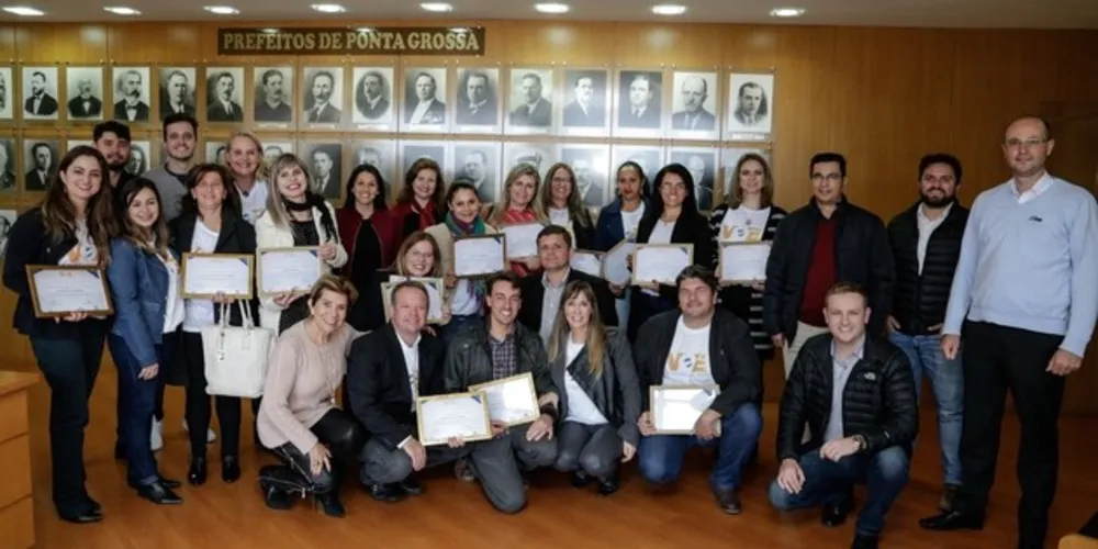 Imagem ilustrativa da imagem Prefeitura certifica 1ª turma da aceleradora de negócios