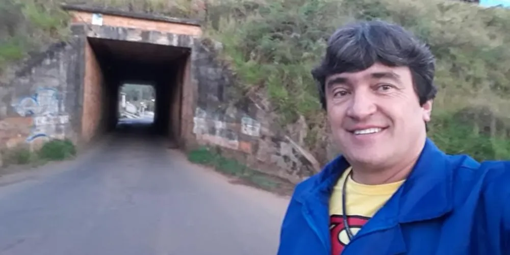 Marcio foi até o local e tirou foto, desmentindo situação de abandono