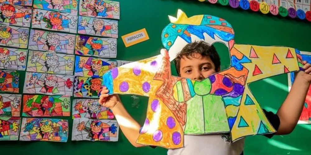 Imagem ilustrativa da imagem Galeria: obras de Romero Britto movimentam 2º ano