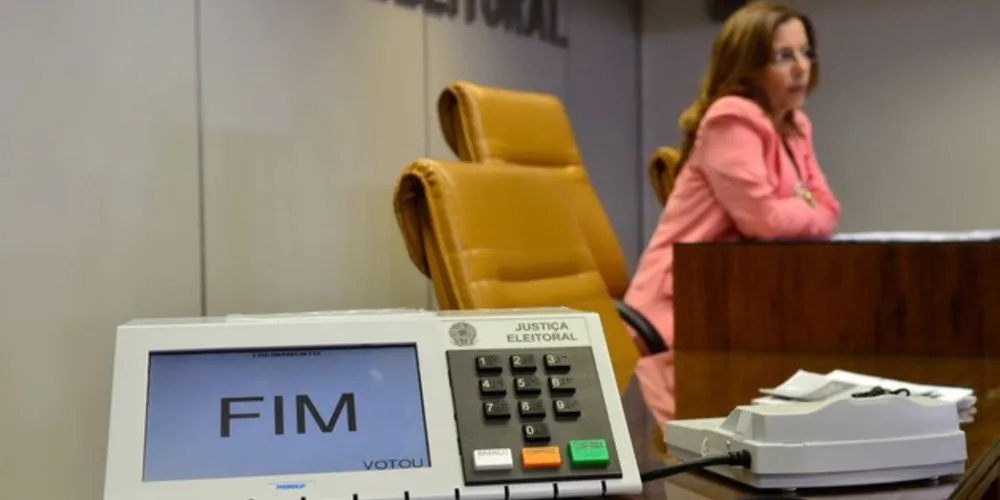Em três dos quatro cenários pesquisados, o percentual de votos nulos ou brancos é superior ao de qualquer pré-candidato