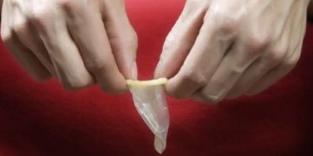 O uso de camisinha é o principal meio de prevenção, segundo especialistas