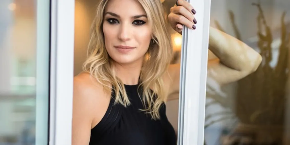 BRINDE A VIDA - A competente profissional de eventos Andrezza Boratto Uliana celebra hoje (18), a troca de idade. Vale ressaltar que Andrezza com seu espírito arrojado e inovador vem sempre encantando com suas criações, transformando sonhos de momentos felizes em realidade. Da coluna RC os votos de saúde e sucesso!