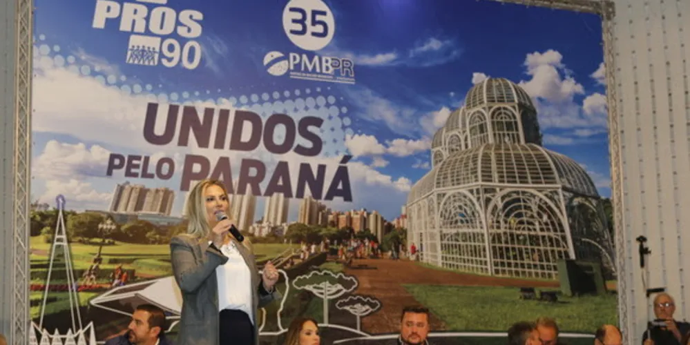 Imagem ilustrativa da imagem Em convenção, Cida recebe o apoio do Pros e PMB