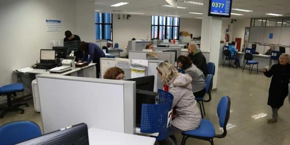 Imagem ilustrativa da imagem Parcela do 13º de aposentados injetará R$ 166 mi na região