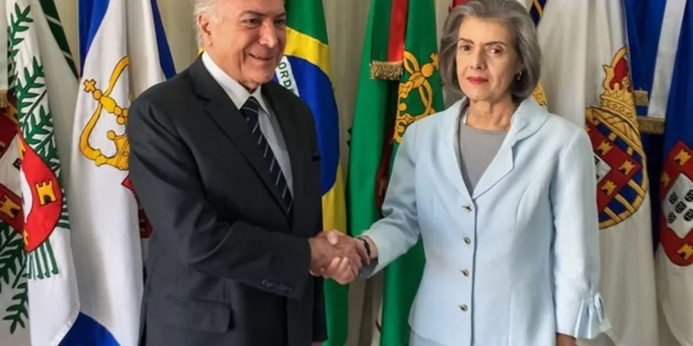 Presidente Michel Temer transmite o cargo para a presidente do Supremo Tribunal Federal, ministra Cármen Lúcia
