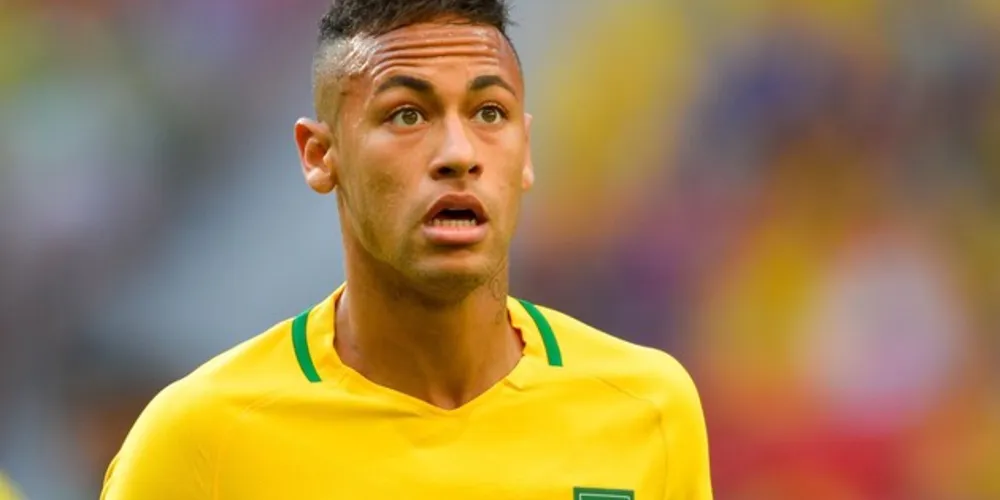 Neymar fica fora da lista de 10 finalistas da Fifa