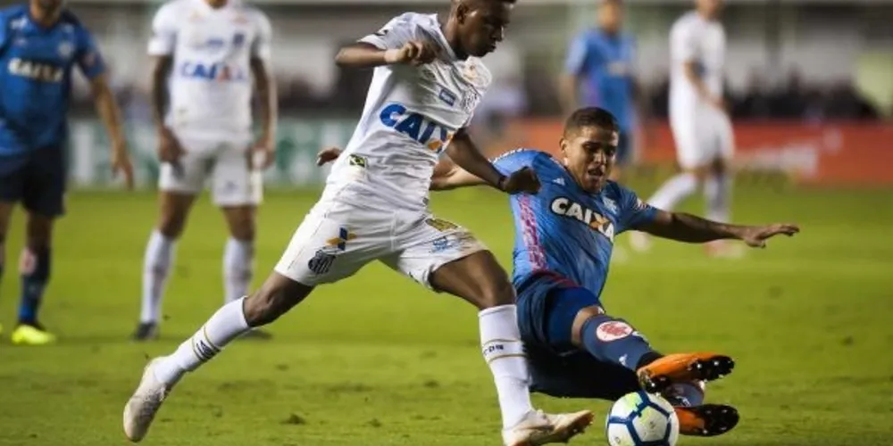 Imagem ilustrativa da imagem Santos empata com Flamengo na Vila Belmiro