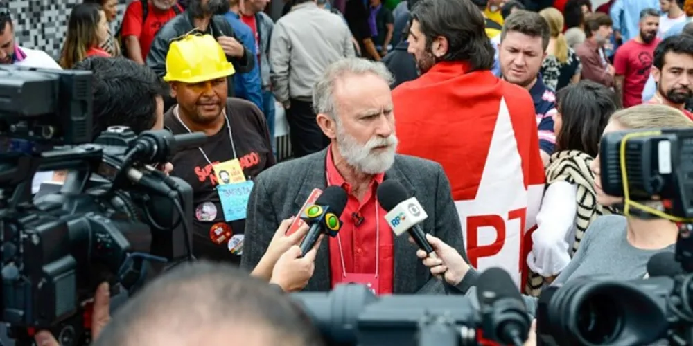 Imagem ilustrativa da imagem PT confirma Dr. Rosinha como candidato a governador do Paraná