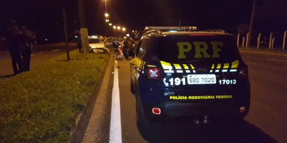 Imagem ilustrativa da imagem PRF prende homem por suspeita de embriaguez