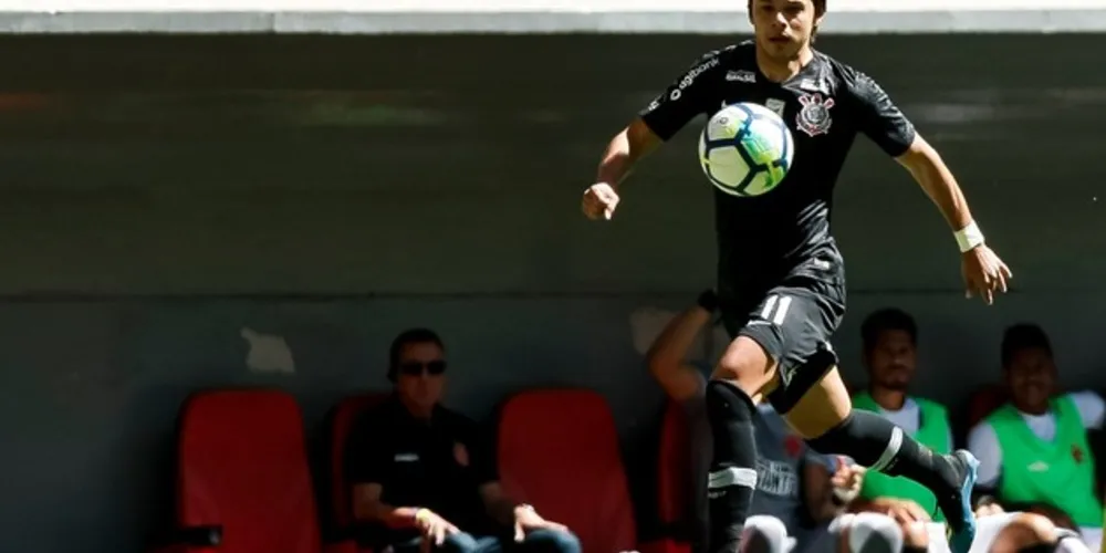 Imagem ilustrativa da imagem De virada, Corinthians bate o Vasco e encosta no G-6