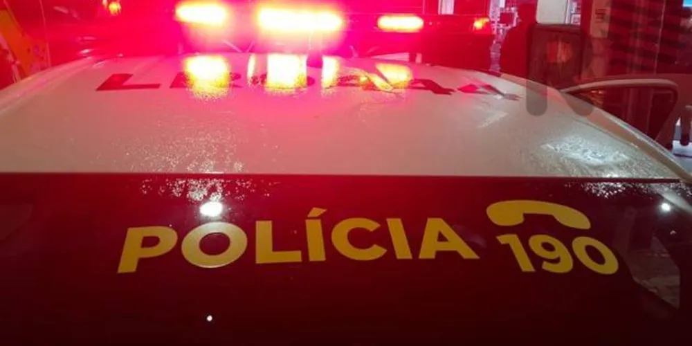 Imagem ilustrativa da imagem Polícia investiga assassinato de rapaz em frente a bar