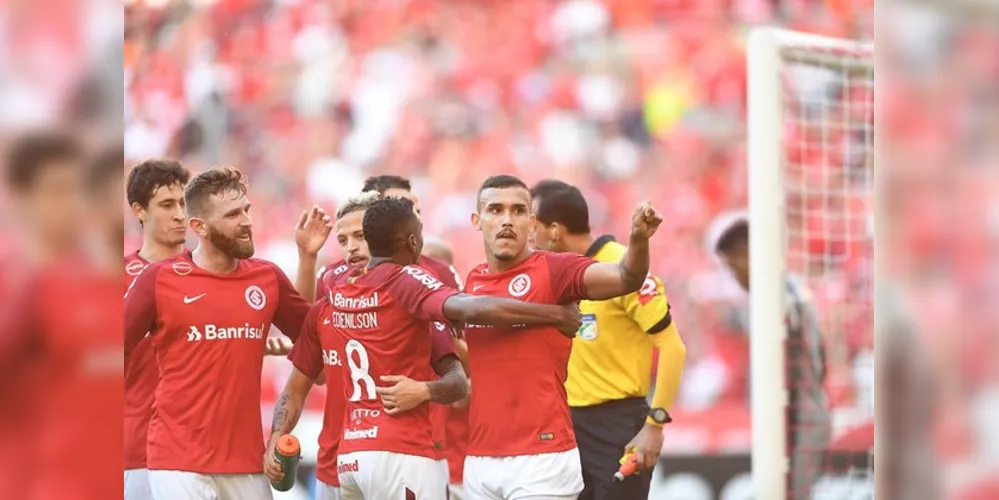 Imagem ilustrativa da imagem Inter vence o Botafogo por 3 a 0 e entra no G4