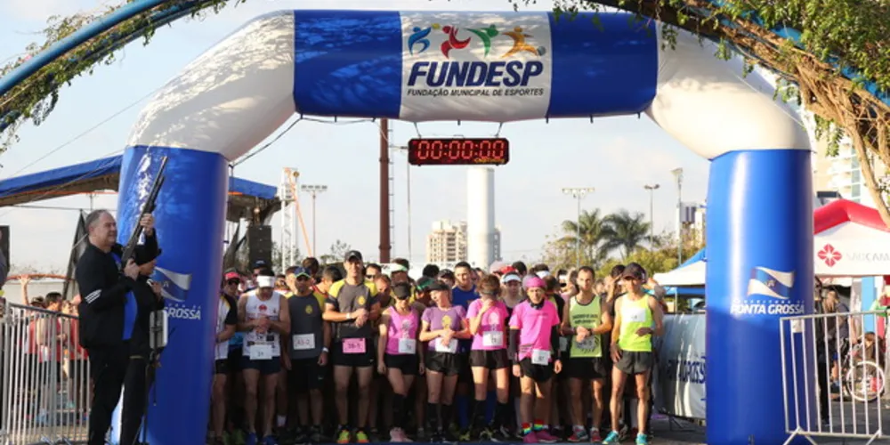 Imagem ilustrativa da imagem 1ª Meia Maratona da Guarda Municipal reuniu cerca de 500 pessoas no Parque Ambiental