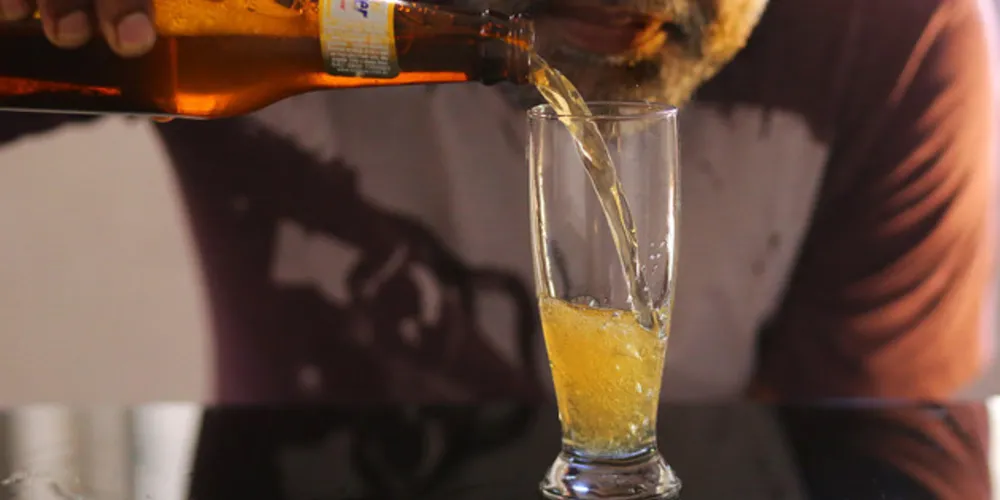Os brasileiros ocupam a colocação de número 27 e consomem, em média, seis litros de cerveja por mês.