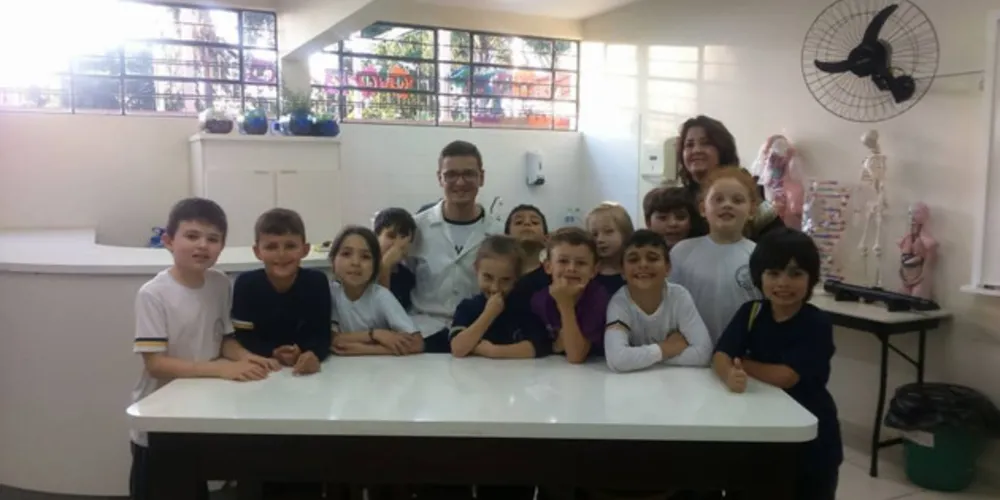 Imagem ilustrativa da imagem Alunos aprendem sobre origem e característica do fogo