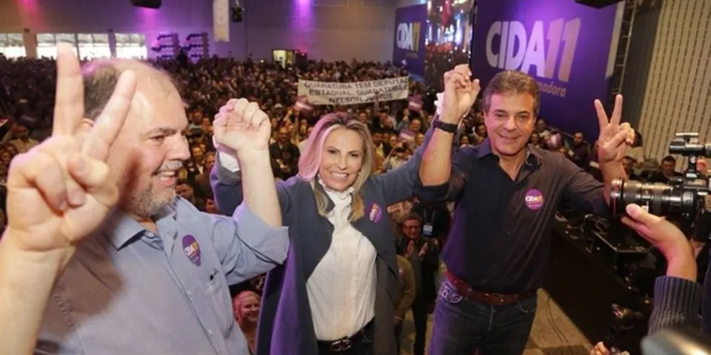 Imagem ilustrativa da imagem Cida se lança ao Governo ao lado de Beto Richa e Canziani