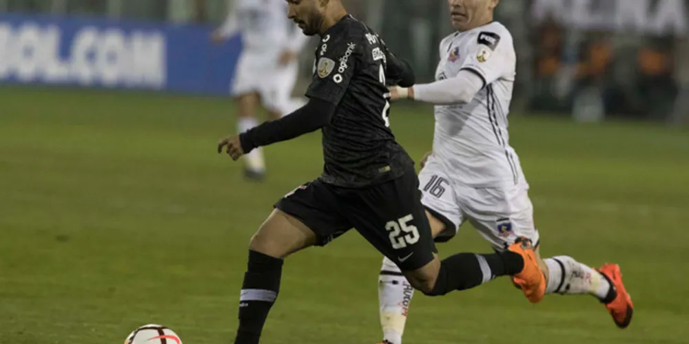 Imagem ilustrativa da imagem Com um a menos, Corinthians perde na Libertadores