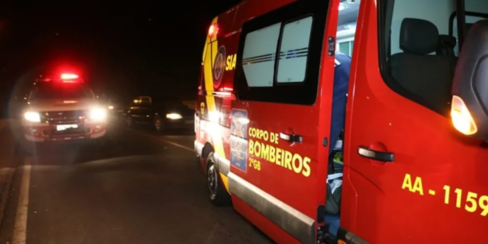Equipes dos Bombeiros e do Samu prestaram atendimento no local