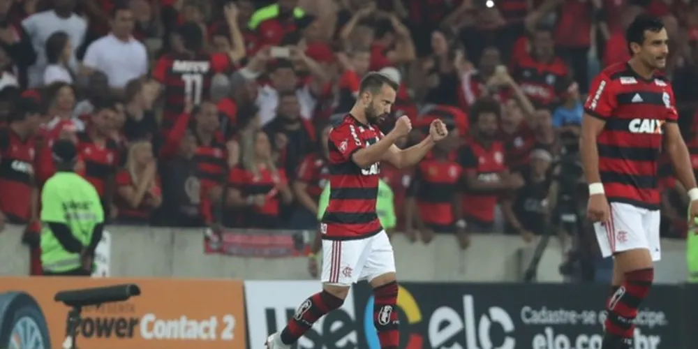 Imagem ilustrativa da imagem Flamengo vence o Grêmio e se classifica na Copa do Brasil
