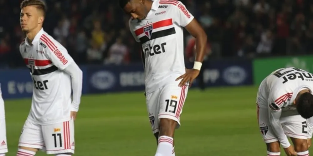 Imagem ilustrativa da imagem Nos pênaltis, São Paulo se despede da Sul-Americana