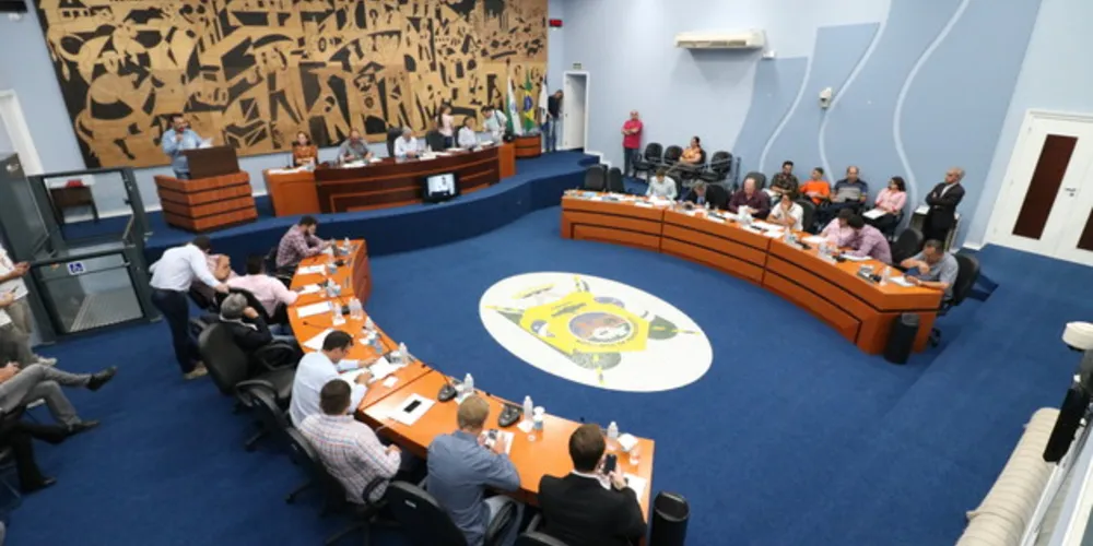 Imagem ilustrativa da imagem Câmara de PG discute redução de vereadores