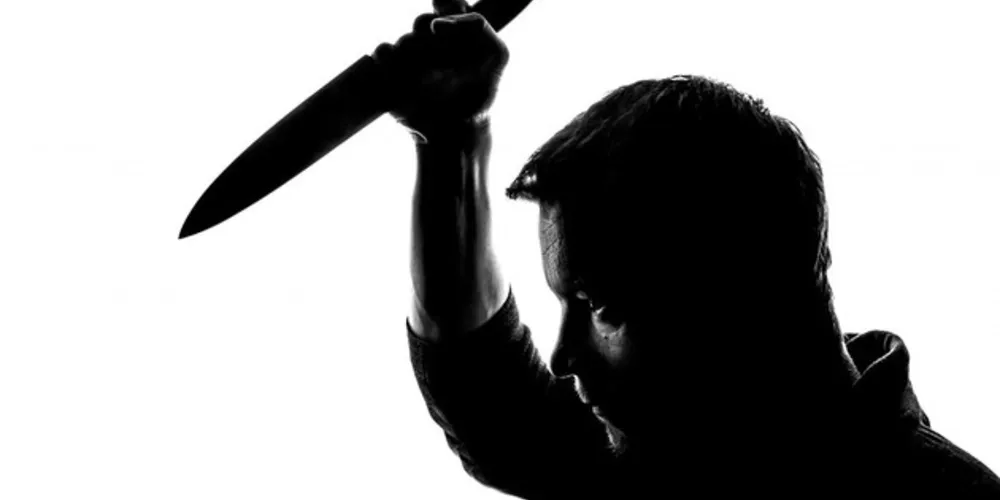 Caso ocorreu no bairro Jardim Arapongas e mulher conseguiu escapar