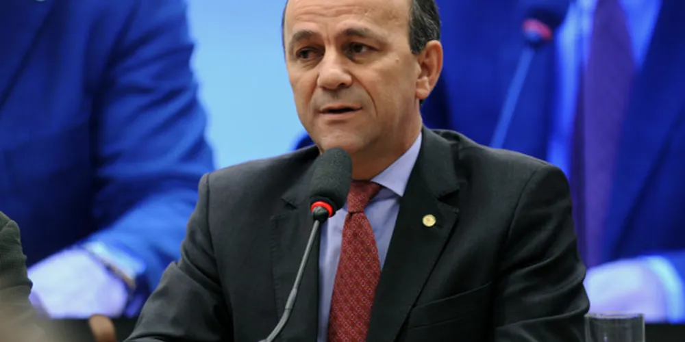 Salomão afirma que a individualização dos serviços vai estimular a economia de água e energia.
