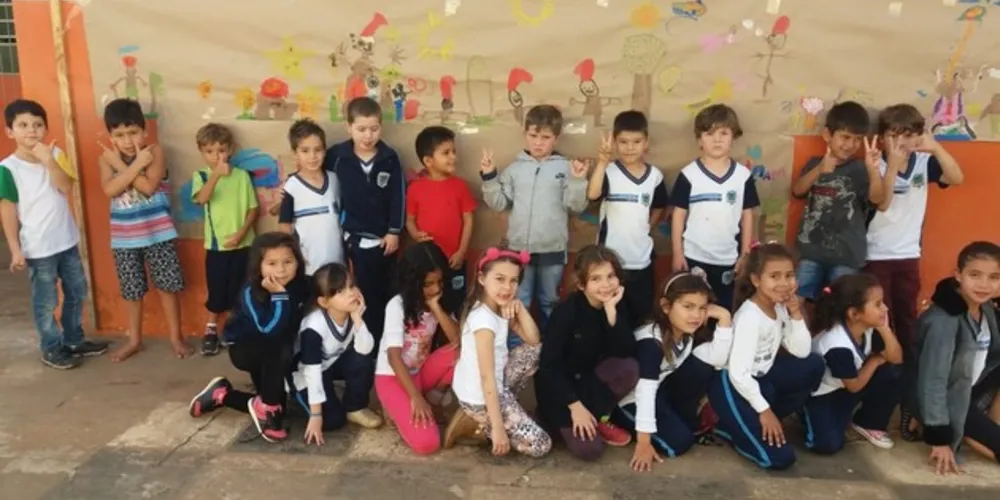 Imagem ilustrativa da imagem Dia do Folclore movimenta crianças do 1º ano em Tibagi