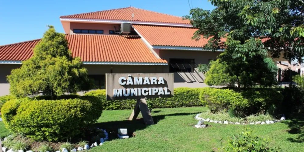 Imagem ilustrativa da imagem Câmara pode cassar mandato de quatro vereadores