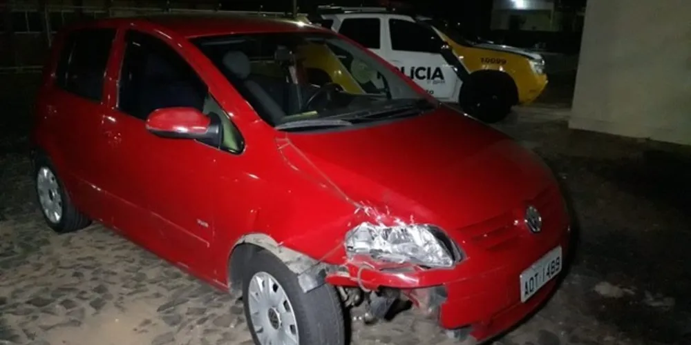 Imagem ilustrativa da imagem Motorista abandona carro após acidente em PG