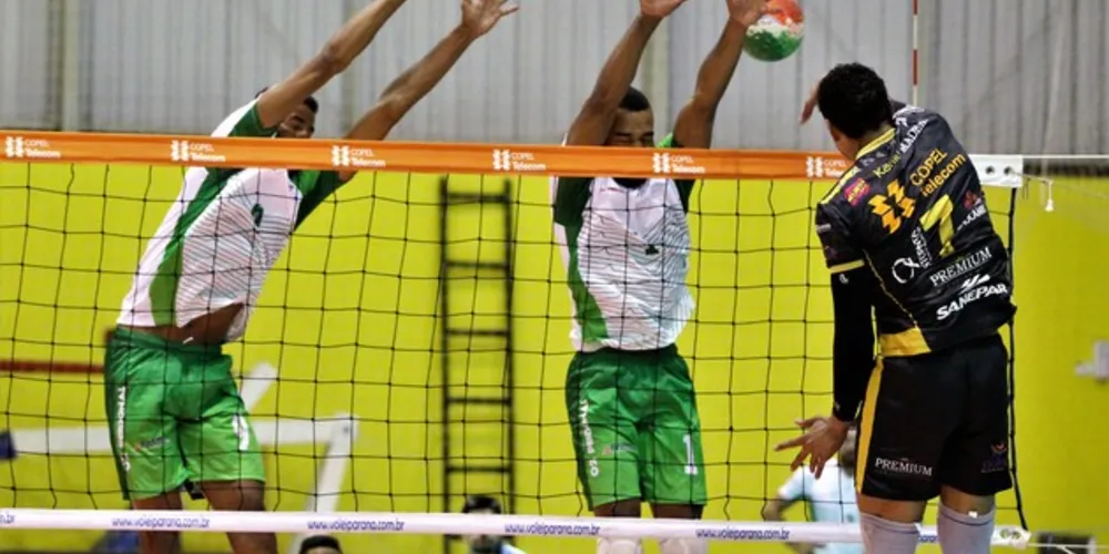 Imagem ilustrativa da imagem Caramuru Vôlei vence e se mantém na liderança