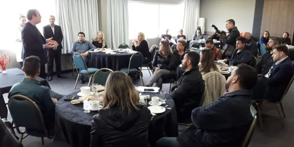 Imagem ilustrativa da imagem Positivo compra Grupo Master e expande ensino