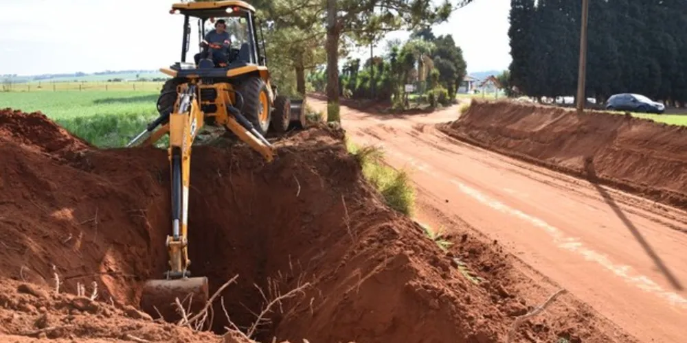 Imagem ilustrativa da imagem Prefeitura realiza restruturação de estada em Carambeí