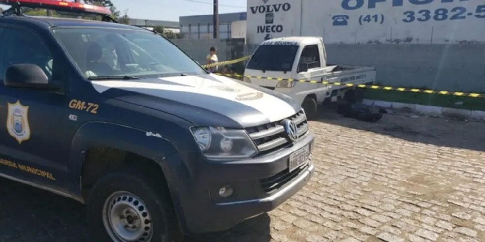 Imagem ilustrativa da imagem Mecânico é assassinado no pátio de posto de combustíveis